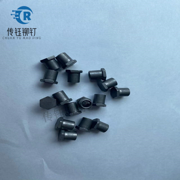 非标件